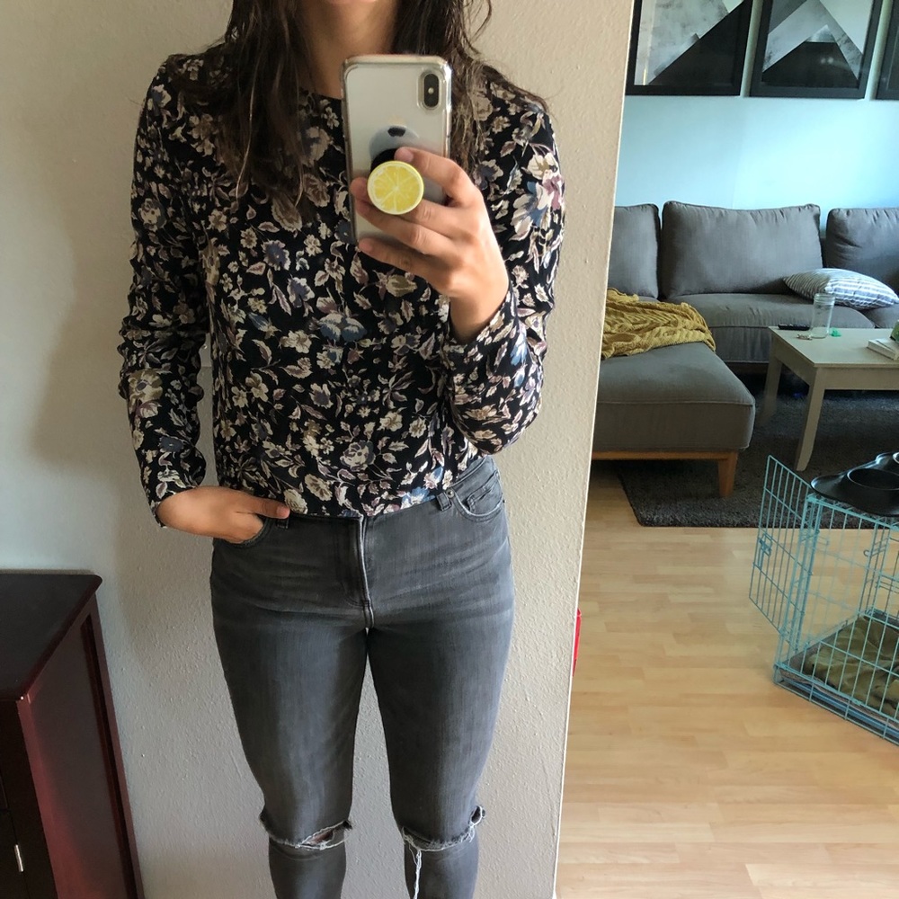 Floral long sleeve crop top